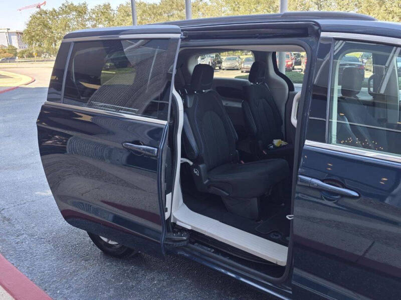 2021 Chrysler Pacifica Touring