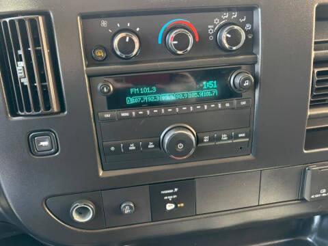 2023 GMC Savana 2500