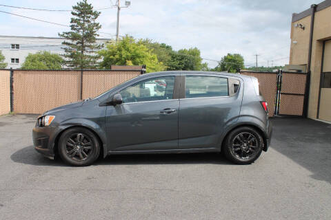 2013 Chevrolet Sonic LT Manual