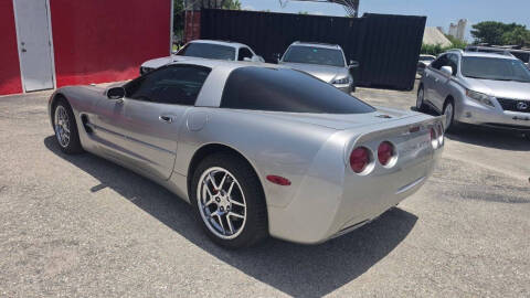 2004 Chevrolet Corvette
