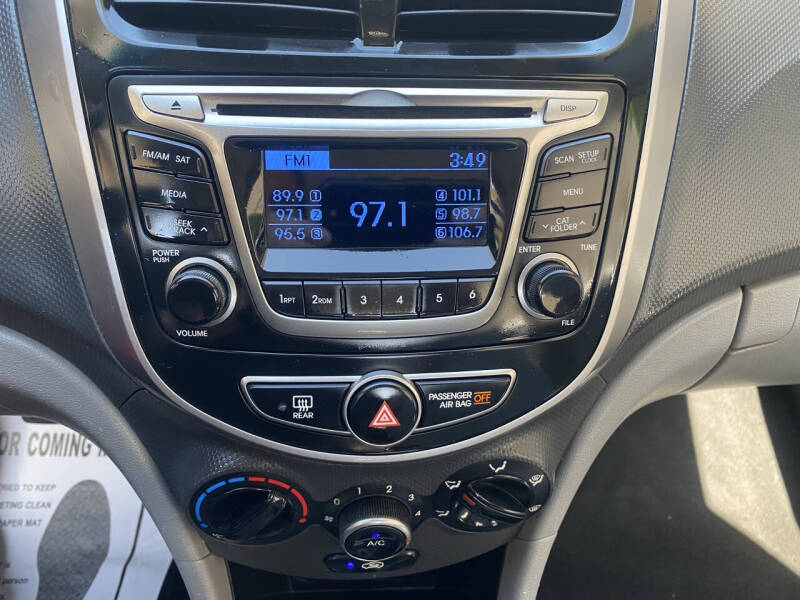 2015 Hyundai Accent GLS
