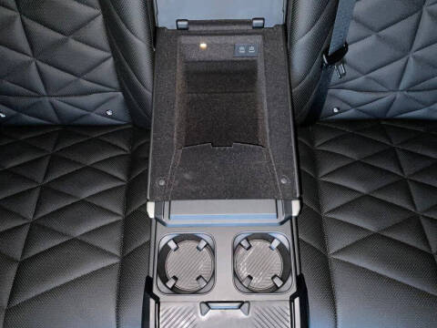 2025 BMW 7 Series 740i
