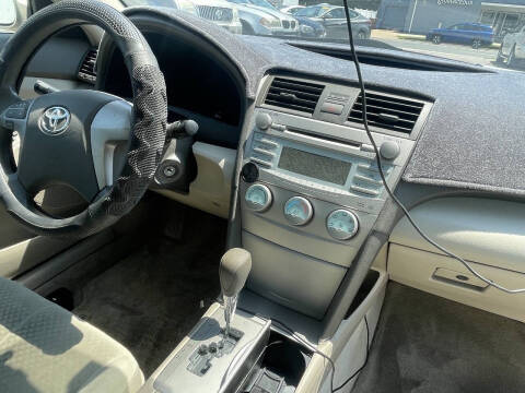 2009 Toyota Camry LE