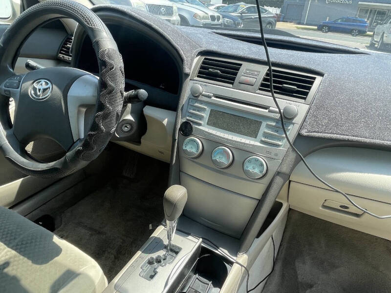 2009 Toyota Camry LE