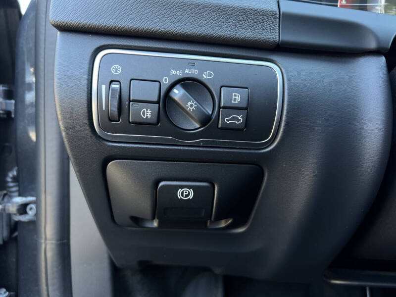 2015 Volvo V60 Cross Country T5 Platinum