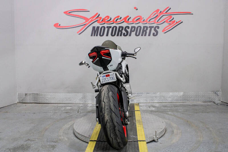 2014 Ducati Superbike 1199 Panigale S