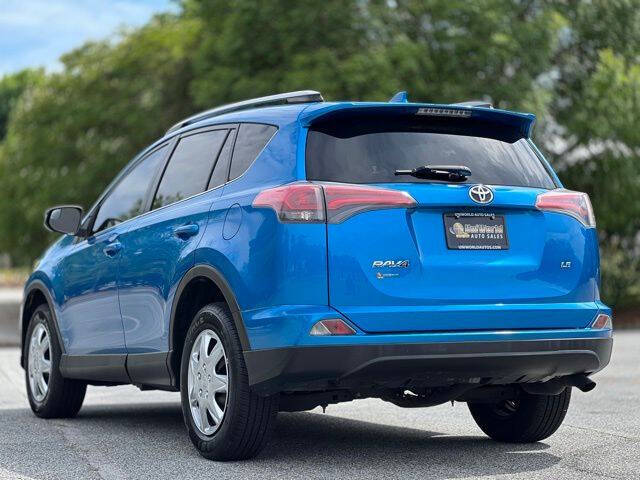 2017 Toyota RAV4 LE