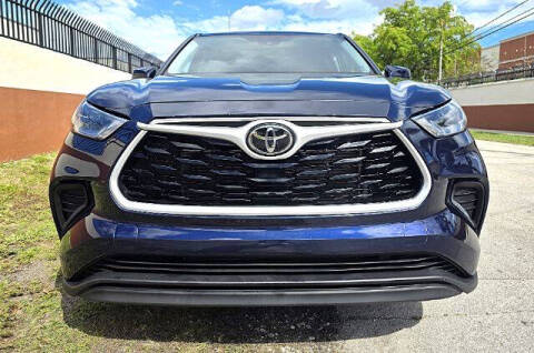 2022 Toyota Highlander L