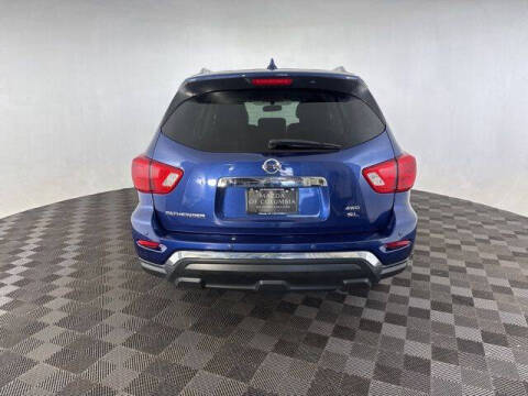 2020 Nissan Pathfinder SL