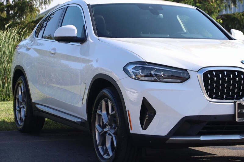 2022 BMW X4 xDrive30i