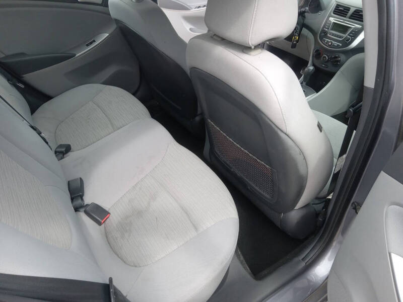 2017 Hyundai Accent Value Edition