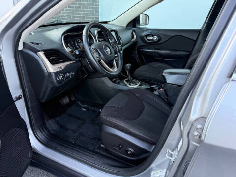 2016 Jeep Cherokee Latitude Altitude
