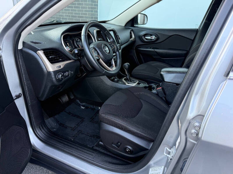 2016 Jeep Cherokee Latitude Altitude