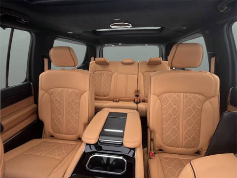 2025 Jeep Grand Wagoneer Series III