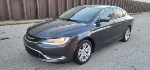 2016 Chrysler 200 for sale at EXPRESS MOTORS in Grandview MO