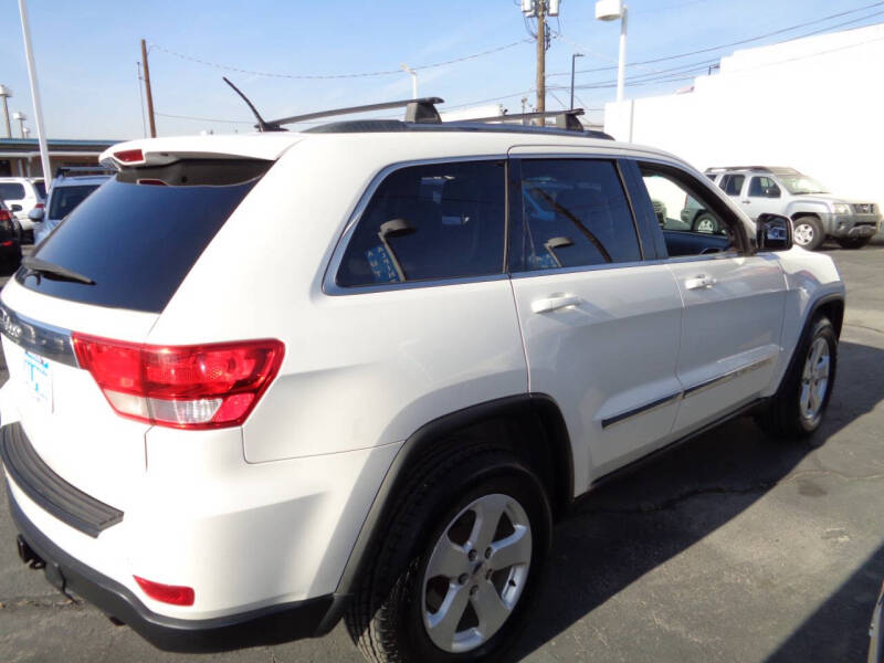 2012 Jeep Grand Cherokee Laredo
