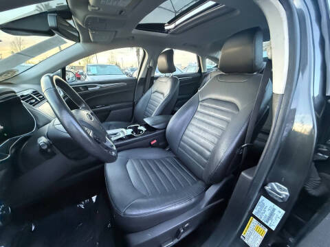 2016 Ford Fusion Hybrid SE