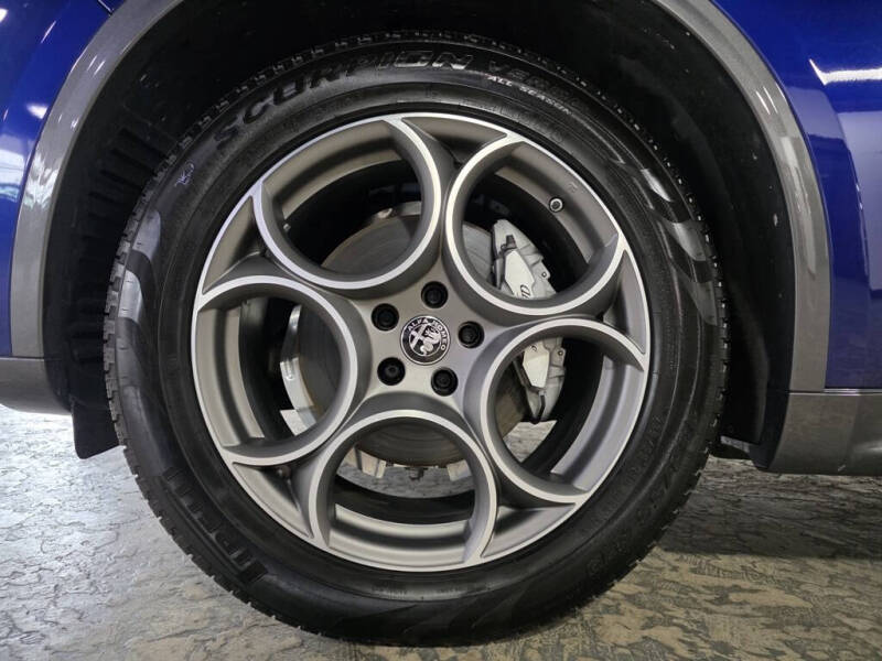 2022 Alfa Romeo Stelvio Ti