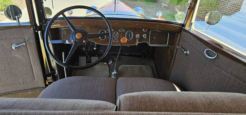 1931 Packard 826 SEDAN