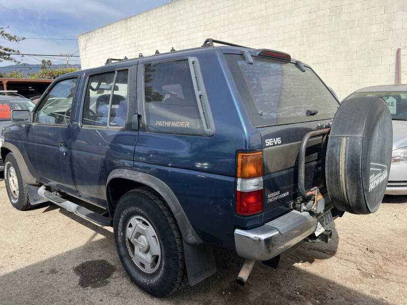 1993 Nissan Pathfinder's photo