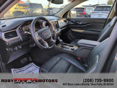 2017 GMC Acadia Denali