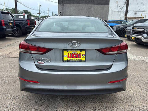 2018 Hyundai Elantra