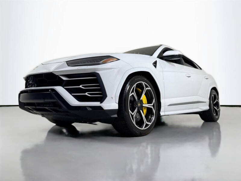 2020 Lamborghini Urus
