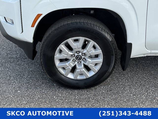 2024 Nissan Frontier SV