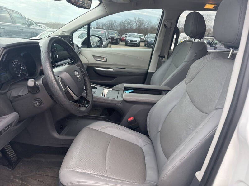 2021 Toyota Sienna Limited 7-Passenger