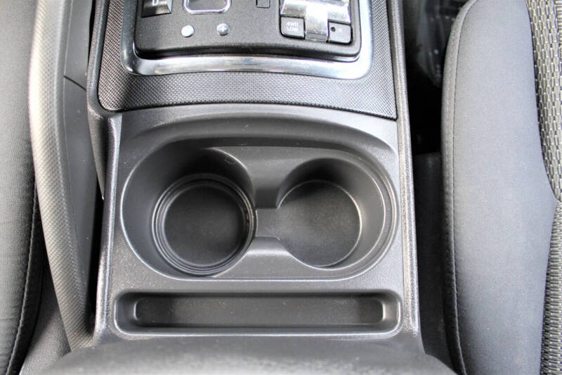 2008 Jeep Commander Sport