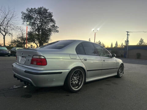 2000 BMW M5