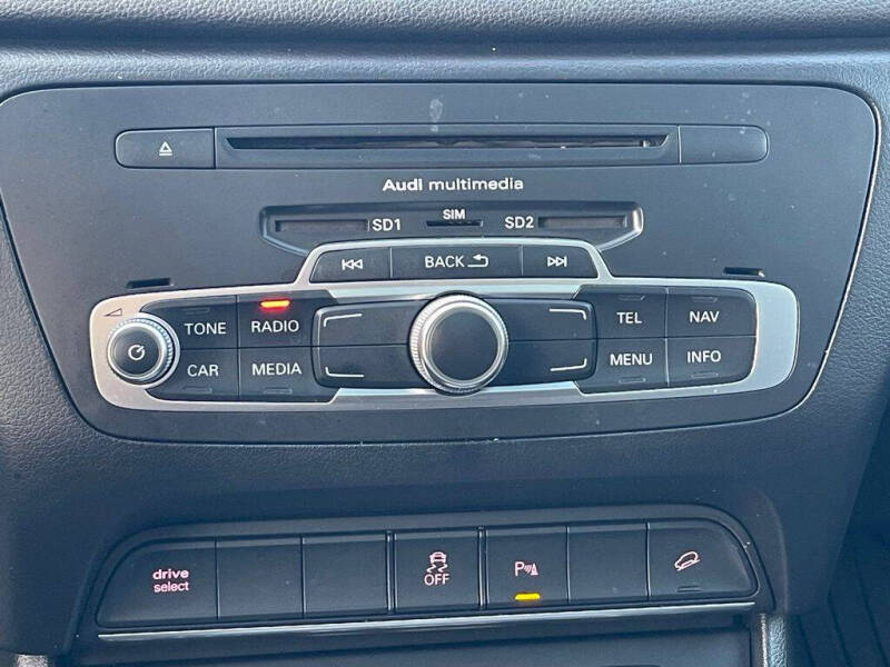 2015 Audi Q3 2.0T quattro Prestige