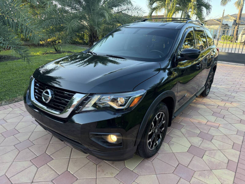 2020 Nissan Pathfinder SV