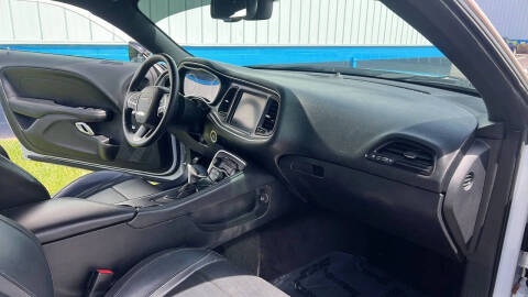 2015 Dodge Challenger SXT Plus