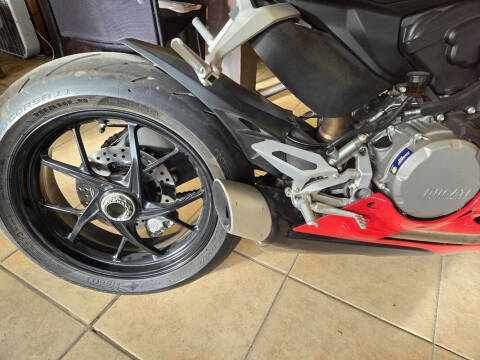 2022 Ducati Panigale