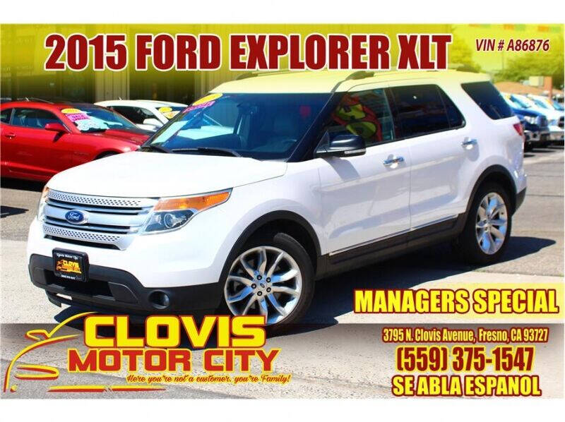 White 2015 Ford Explorer XLT XLT 4dr SUV 1