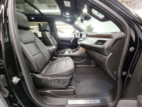 2023 Chevrolet Suburban High Country