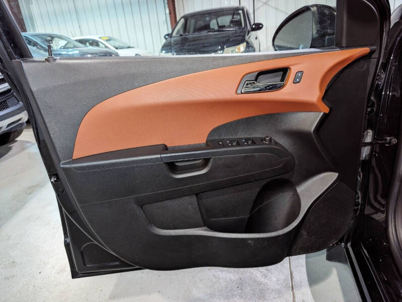 2015 Chevrolet Sonic LT Auto