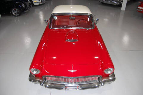 1957 Ford Thunderbird