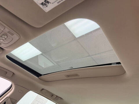 2011 Cadillac DTS Luxury Collection