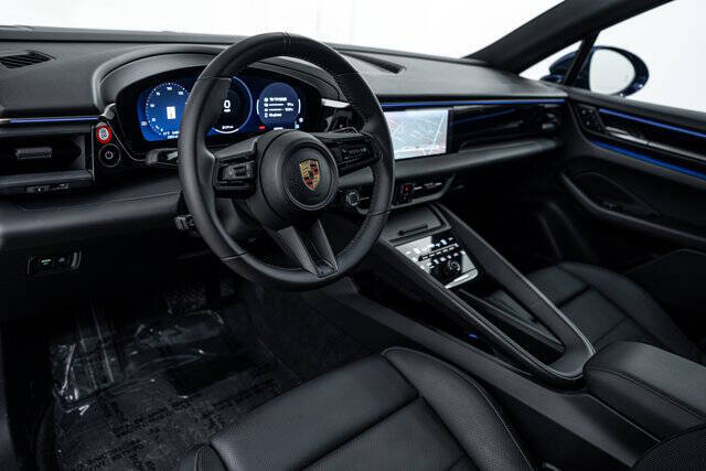 2025 Porsche Macan 4 Electric