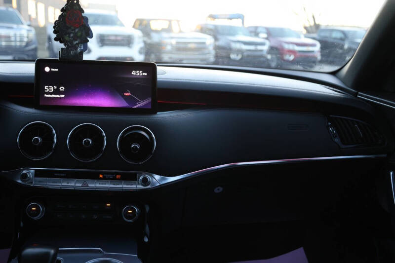 2022 Kia Stinger GT2