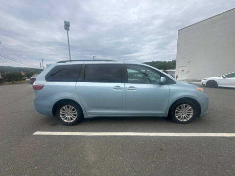 2015 Toyota Sienna