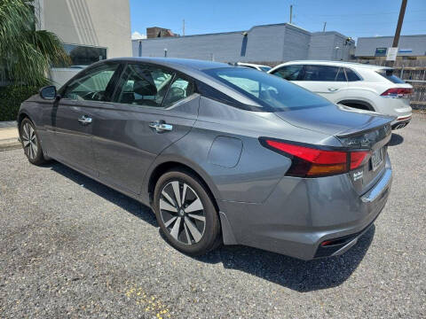 2022 Nissan Altima 2.5 SL