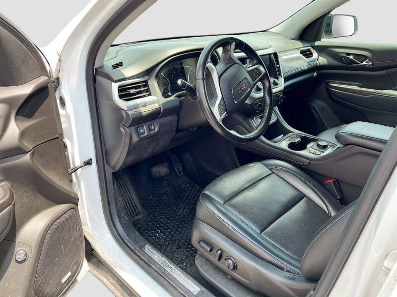 2021 GMC Acadia SLT