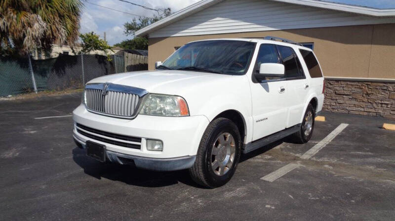 2005 Lincoln Navigator Luxury