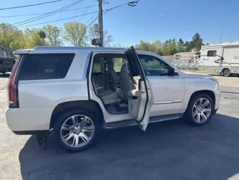 2015 Cadillac Escalade Luxury