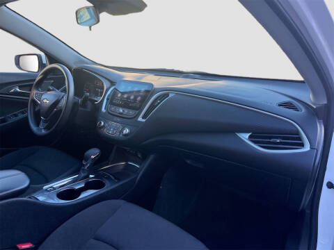 2025 Chevrolet Malibu LT