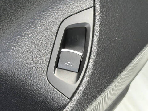 2017 Volkswagen Passat 1.8T SE