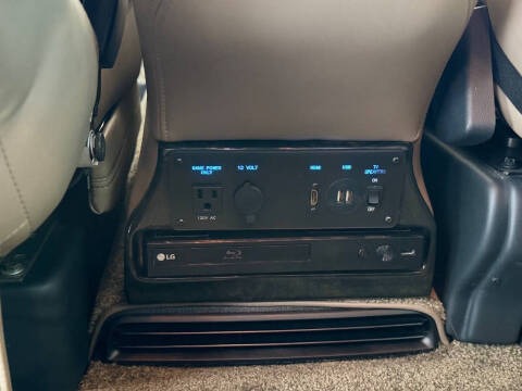 2016 Mercedes-Benz Metris Passenger